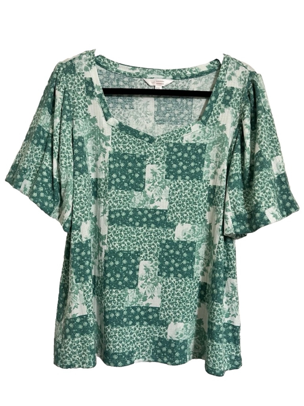 LC Lauren Conrad Green Patchwork Floral Plus Size XXL Short Sleeve V-Neck Top